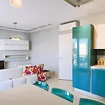 Blue Escape Sea View With Balcony Apartamento *