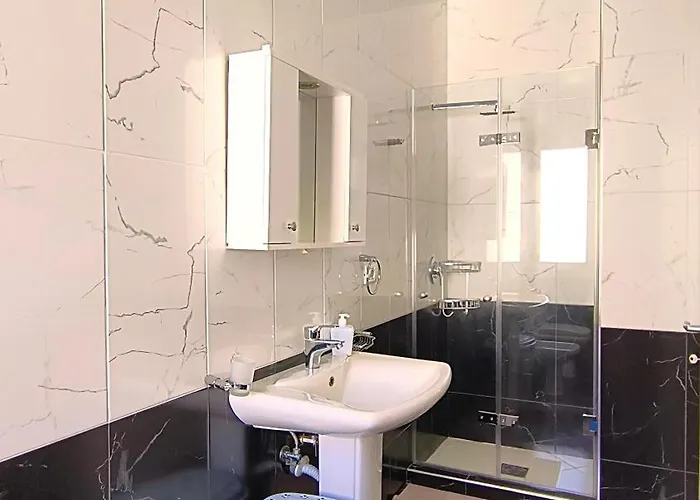 Blue Escape Sea View With Balcony Vlore